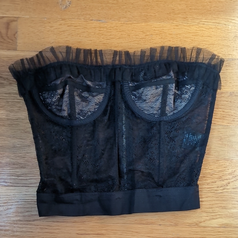 Elegant Black Lace Bustier